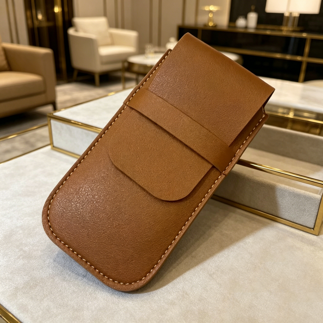 Leather Watch Pouch Single Slo - Luxury Bags News recensione e prezzo