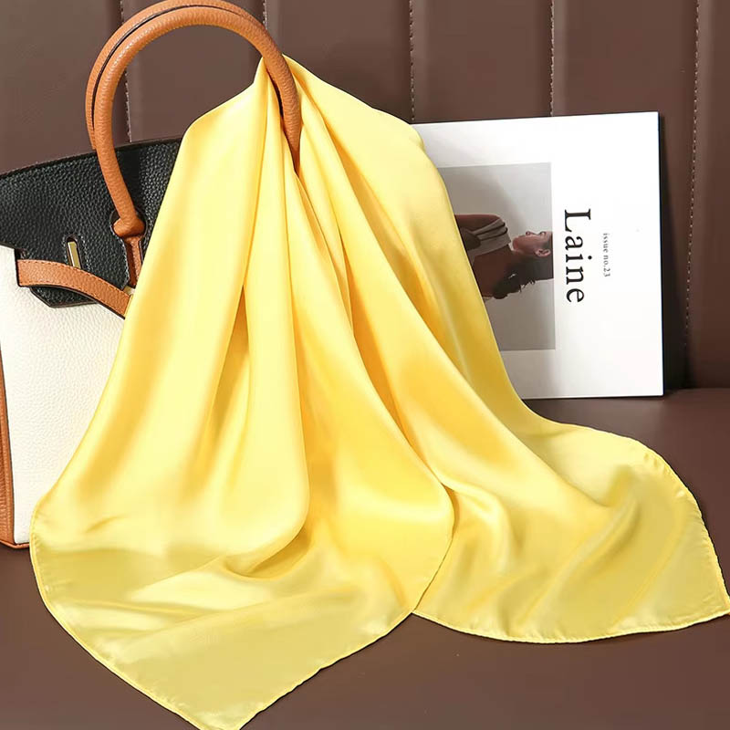 Luxury Solid Color Silk Square - Luxury Bags Trending recensione e prezzo