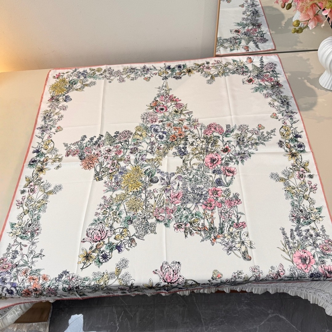 Luxury Designer Silk Scarf Wom - Luxury Bags Shopping recensione e prezzo