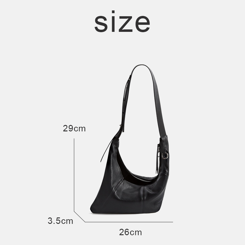 Custom Initials Leather Half M - Luxury Bags Of 2026 recensione e prezzo