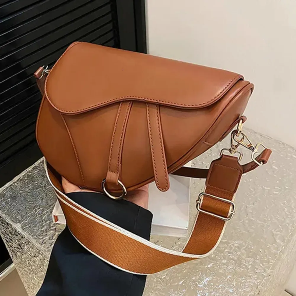 Canvas Womens Hundred Handbag  - Luxury Bags Dior recensione e prezzo