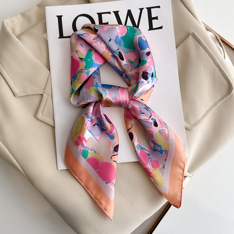 Luxury Floral Print Square Sil - Luxury Bags Trending recensione e prezzo