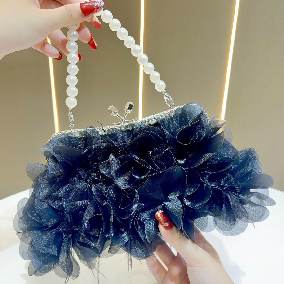 2025 New Luxury 3D Flower Tass - Luxury Bags News recensione e prezzo