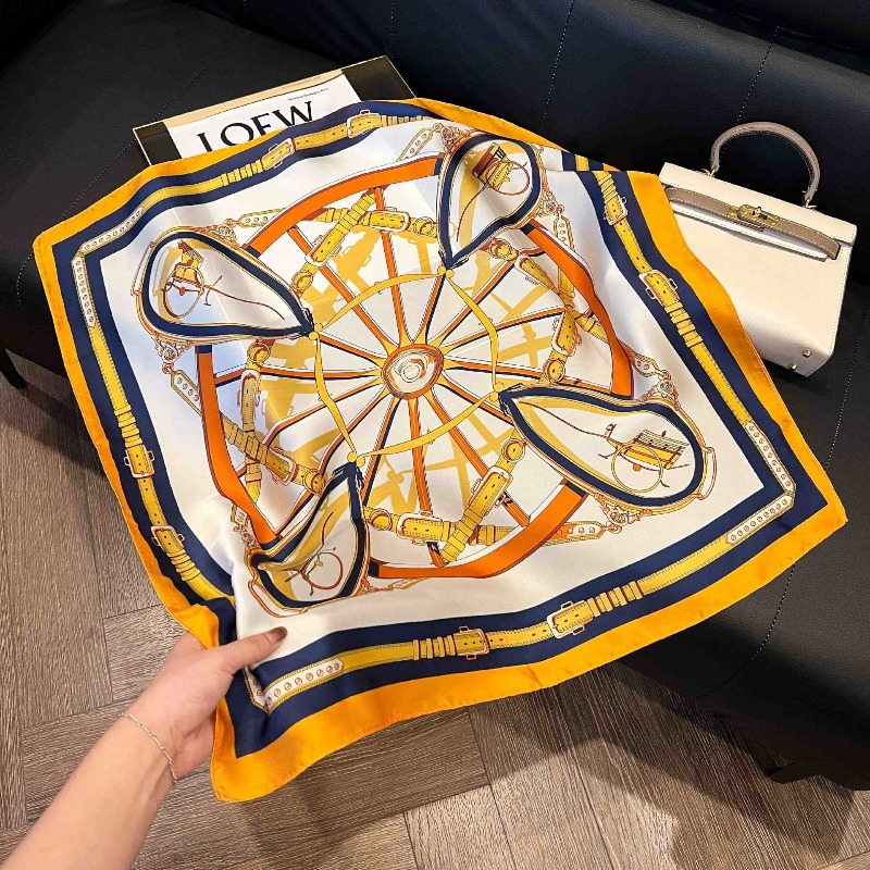 Luxury Design Skinny Silk Squa - Luxury Bags Trending recensione e prezzo