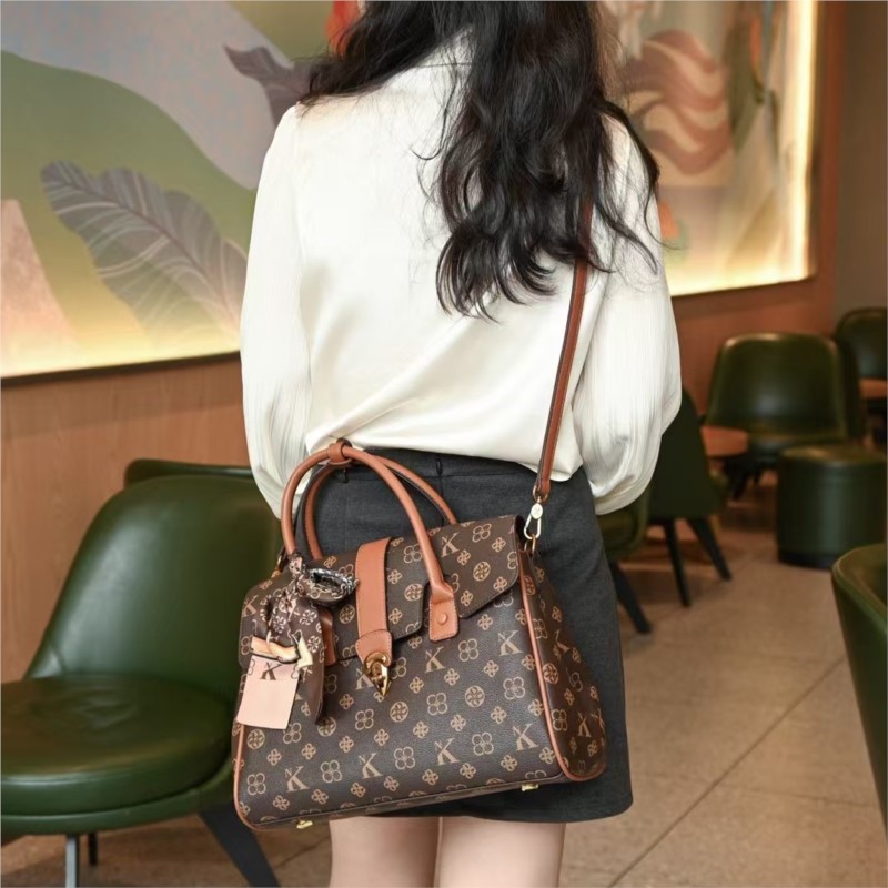Light luxury brand women's bag - Luxury Bags Shopping recensione e prezzo