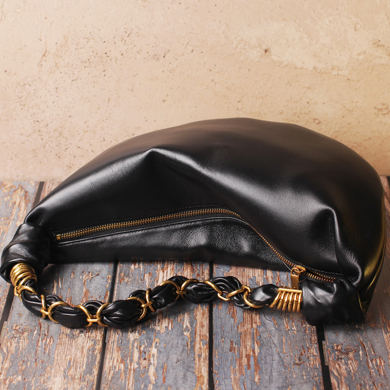 Leather Half Moon Bags For Wom - Luxury Bags Of 2026 recensione e prezzo