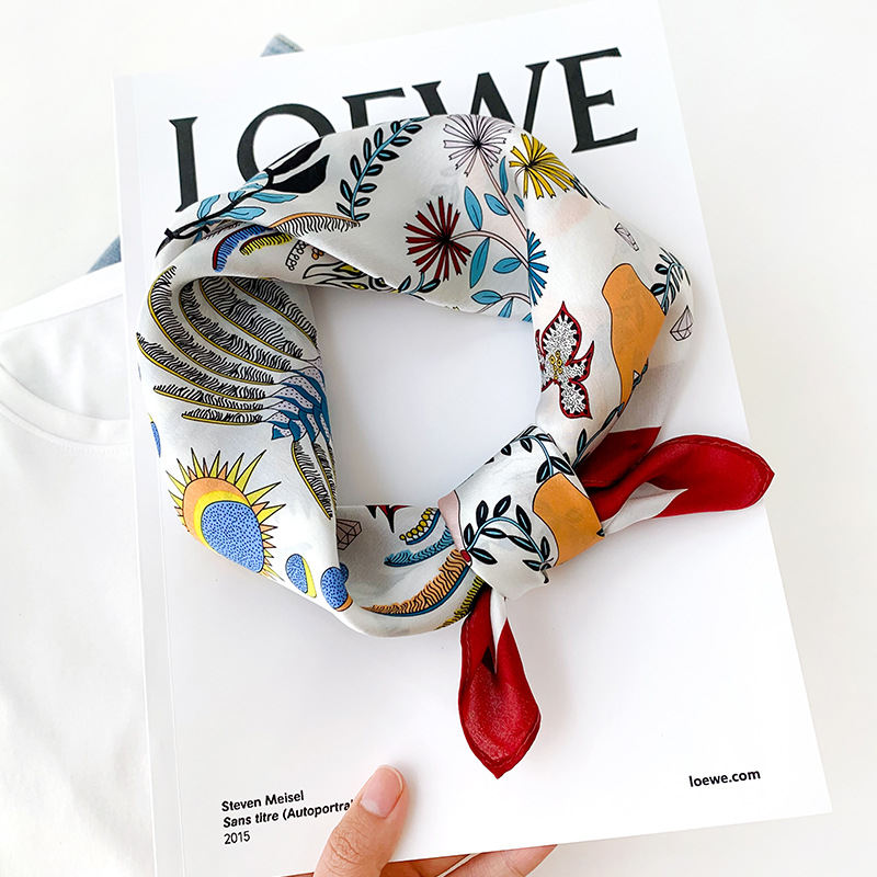 Women 70*70cm Square Silk Scar - Luxury Bags Trending recensione e prezzo