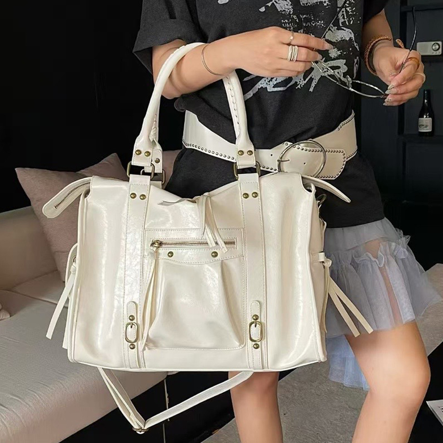 Overlarge Capacity Tassel Tote - Luxury Bags Of 2026 recensione e prezzo