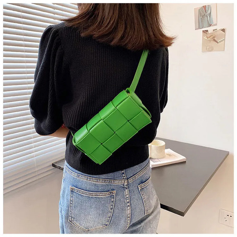 New Mini Trend Leather Woven B - Luxury Bags News recensione e prezzo